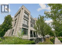 665 CRICKLEWOOD Drive Unit# 703, Mississauga, Ontario