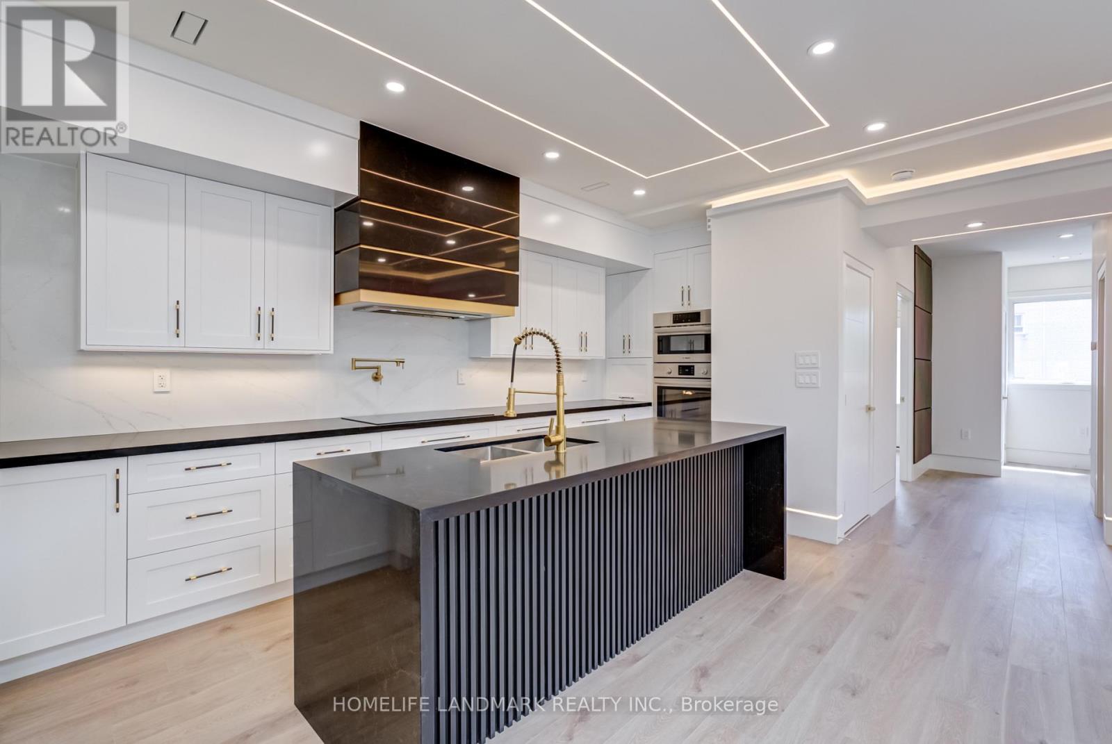 The Palazzo - 23 Coulson Avenue, Toronto, Ontario  M4V 1Y3 - Photo 7 - C13860140