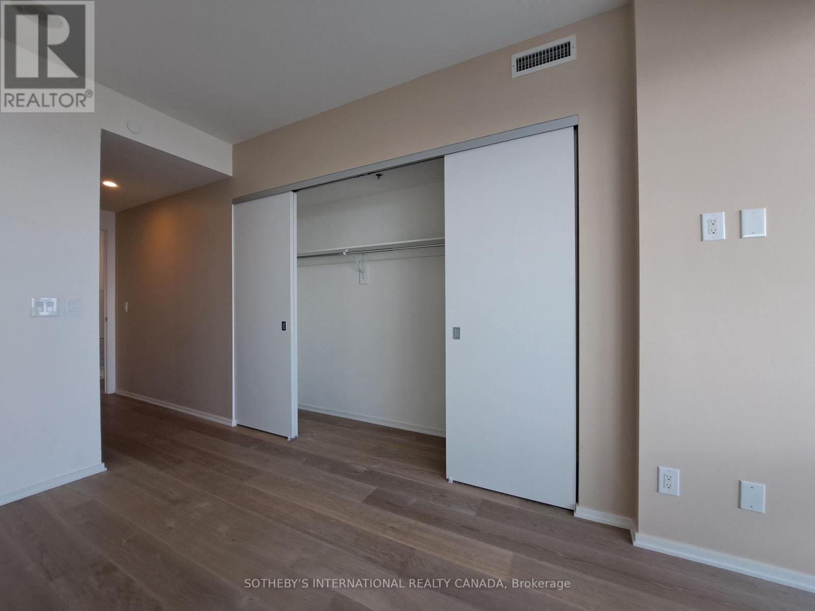 6404 - 1 Bloor Street E, Toronto, Ontario  M4W 1A9 - Photo 19 - C13860152