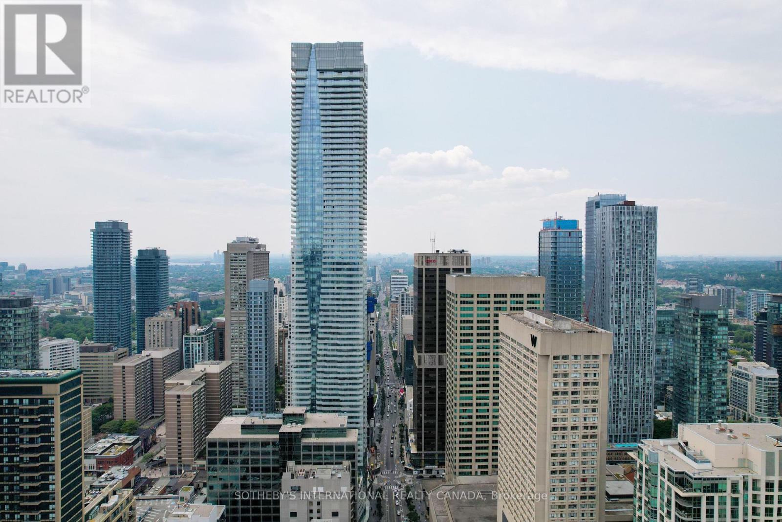 6404 - 1 Bloor Street E, Toronto, Ontario  M4W 1A9 - Photo 3 - C13860152
