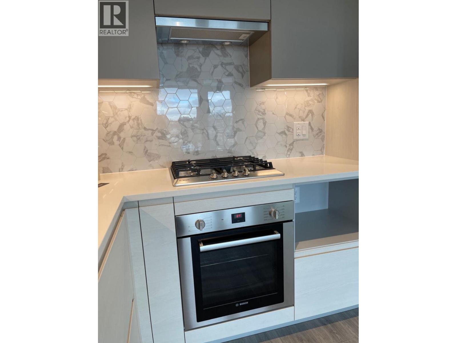 1708 8188 FRASER ST
