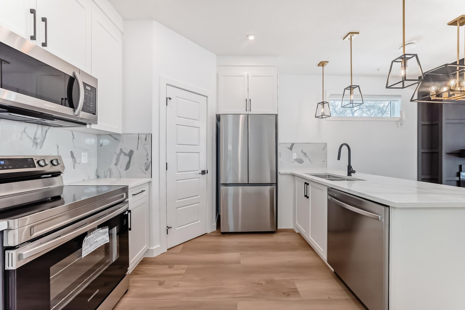 11519 & 11521 67 St Nw, Edmonton, Alberta  T5B 1L6 - Photo 7 - 45711516
