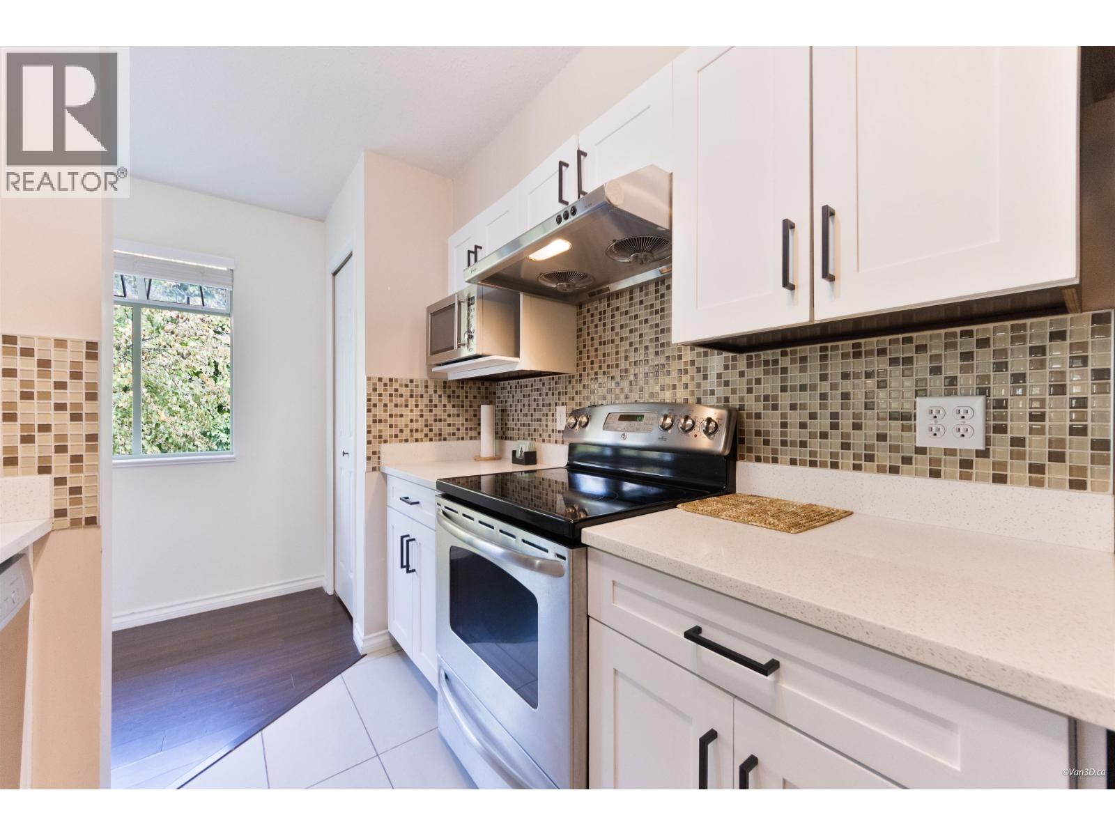 419 6735 Station Hill Court, Burnaby, British Columbia  V3N 4W5 - Photo 13 - R3172039