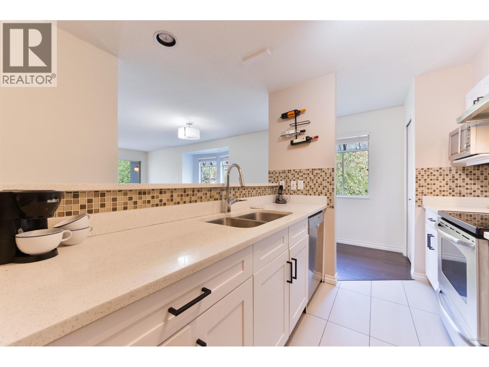 419 6735 Station Hill Court, Burnaby, British Columbia  V3N 4W5 - Photo 12 - R3172039