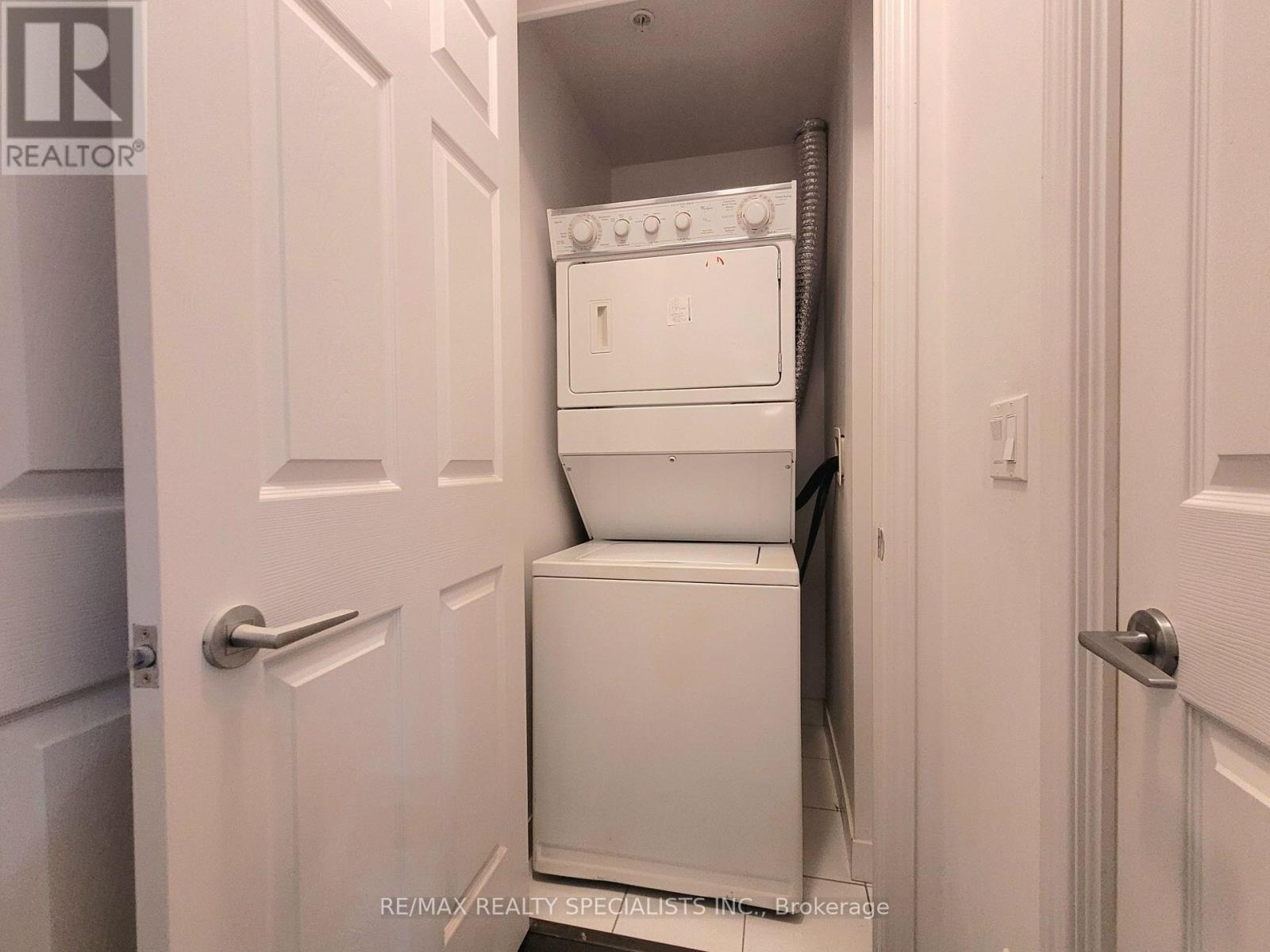 823 - 15 James Finlay Way, Toronto, Ontario  M3M 0B3 - Photo 15 - W13859708