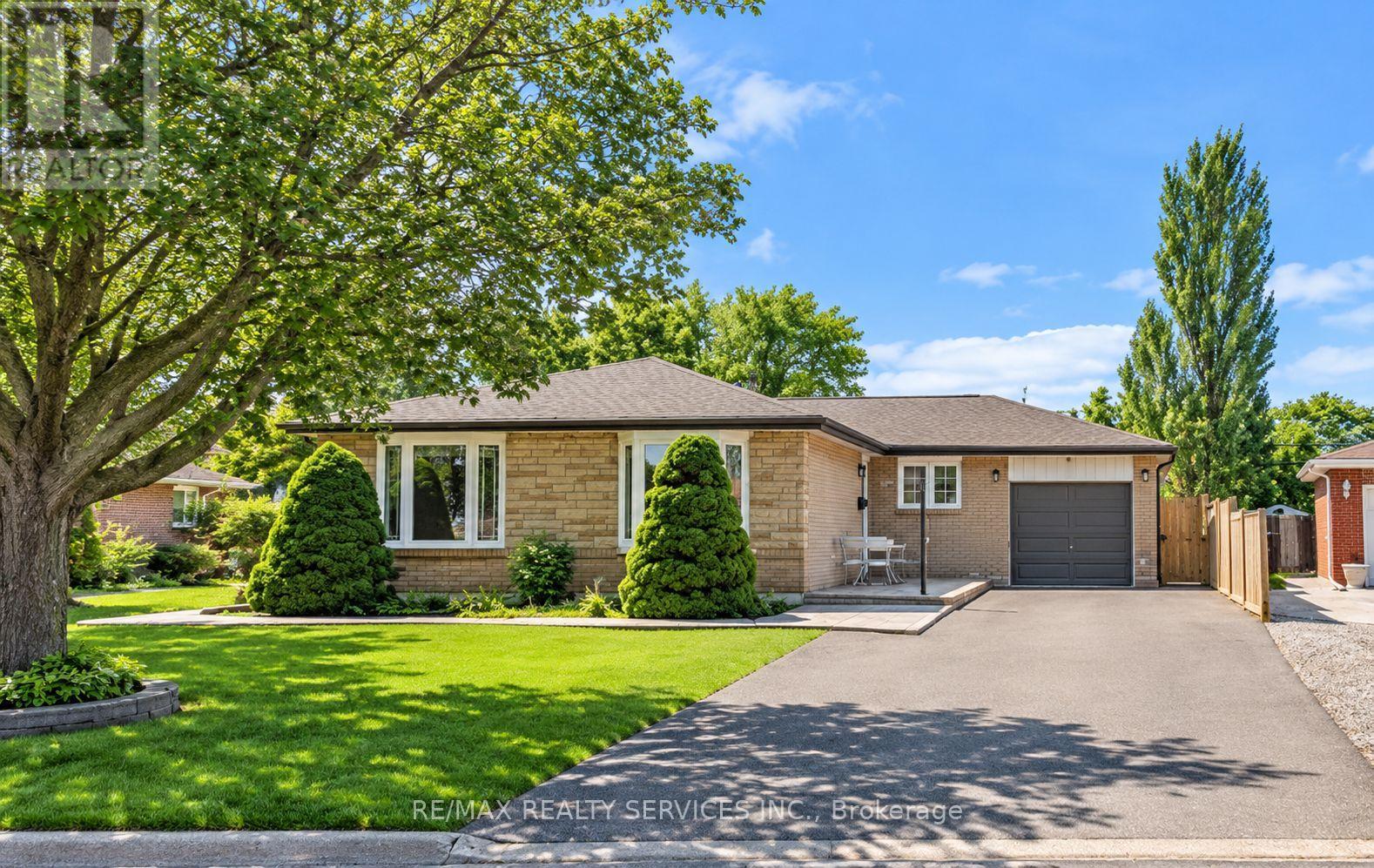 117 BRENTWOOD DRIVE, Brampton, Ontario