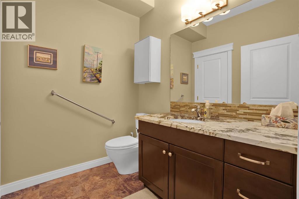 6, 20 River Heights View