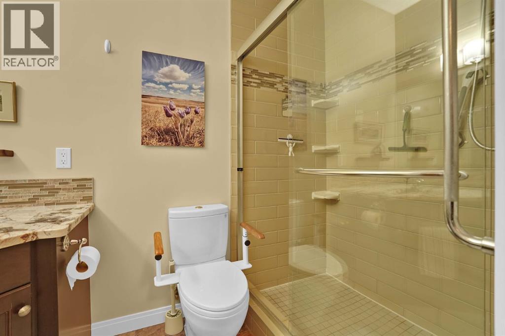 6, 20 River Heights View