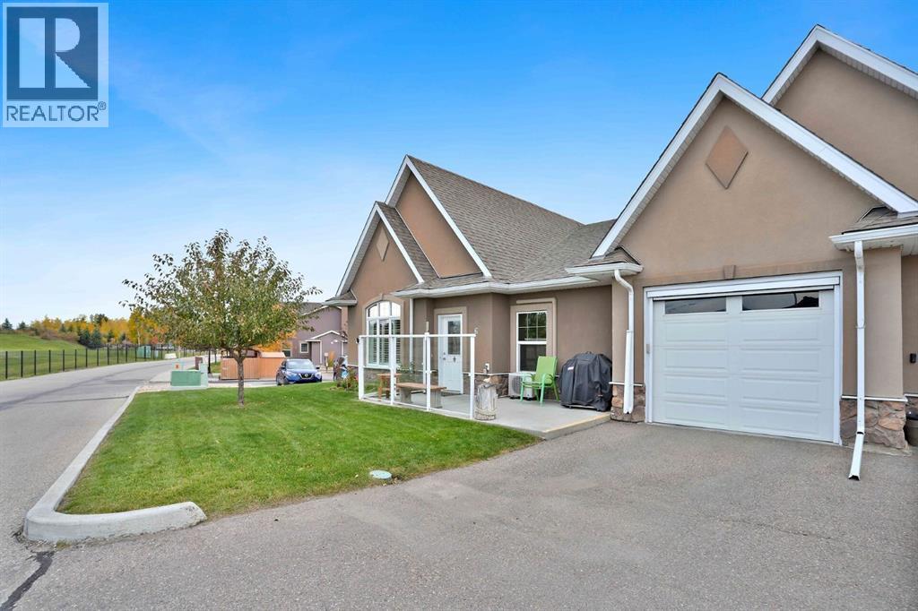 6, 20 River Heights View