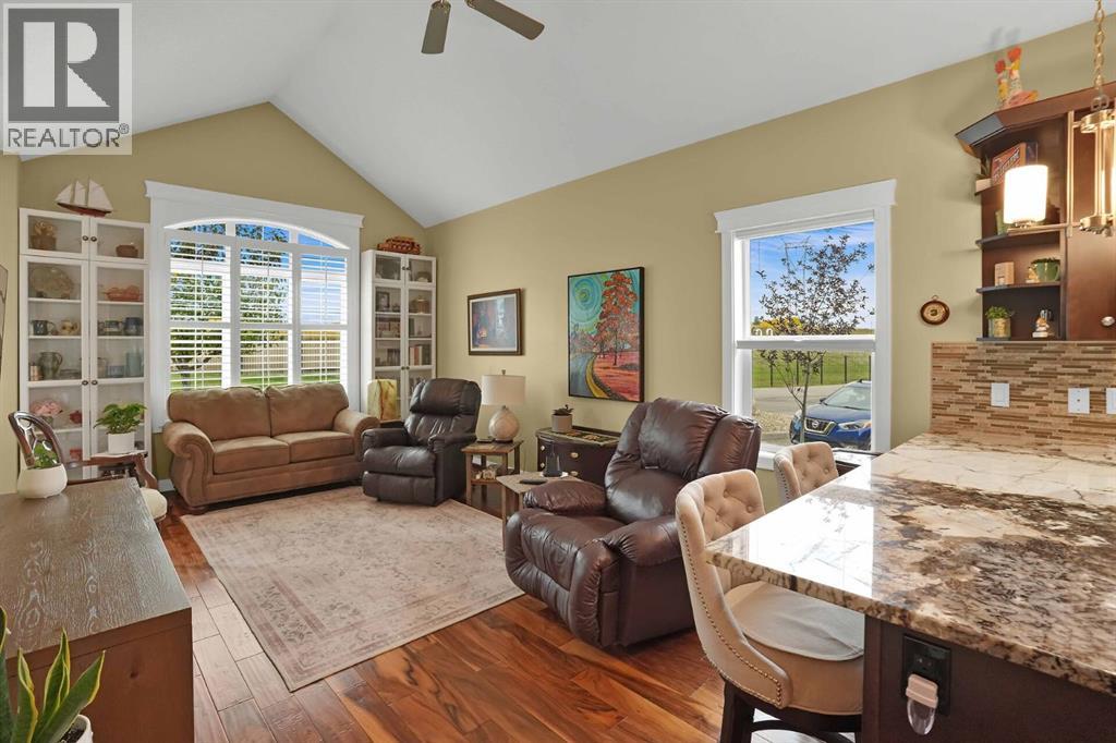 6, 20 River Heights View