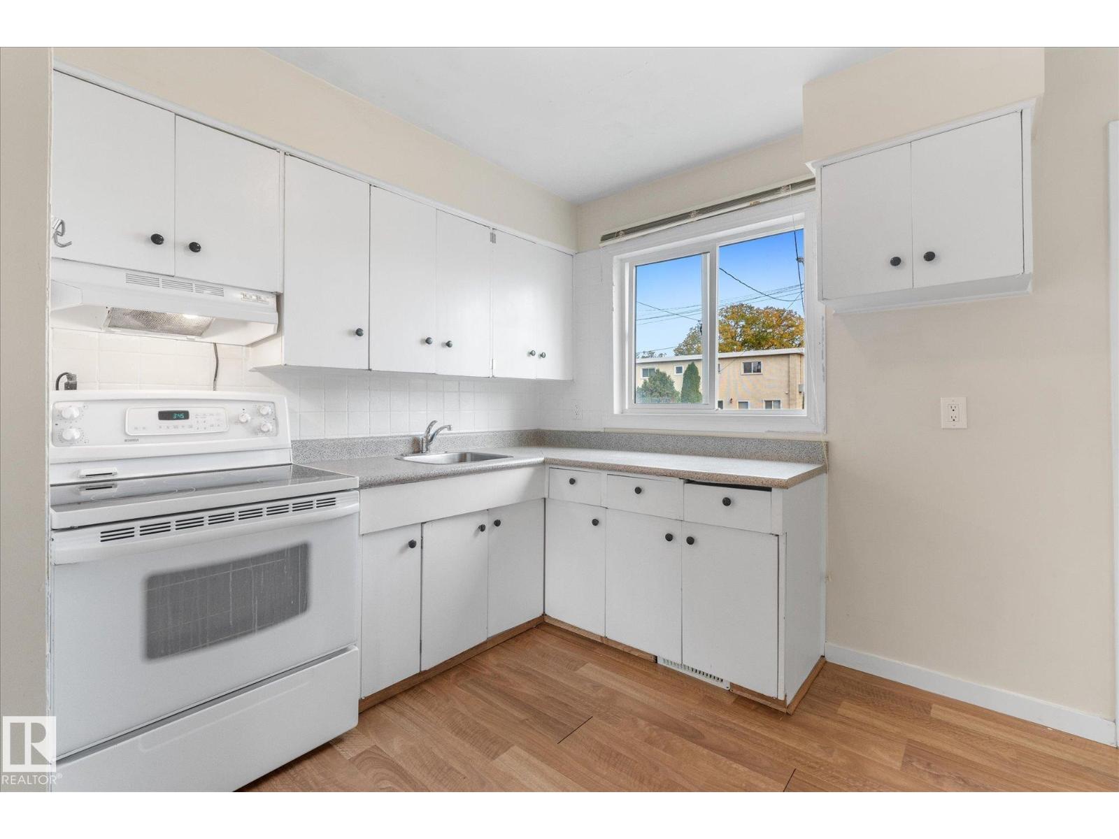 13307 89A ST NW