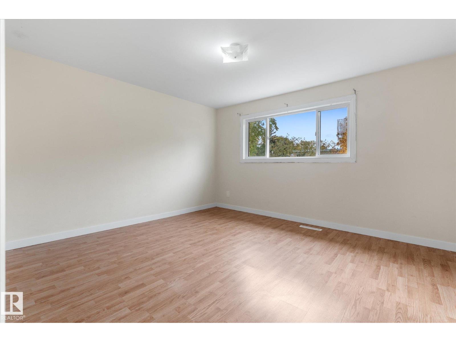 13307 89A ST NW