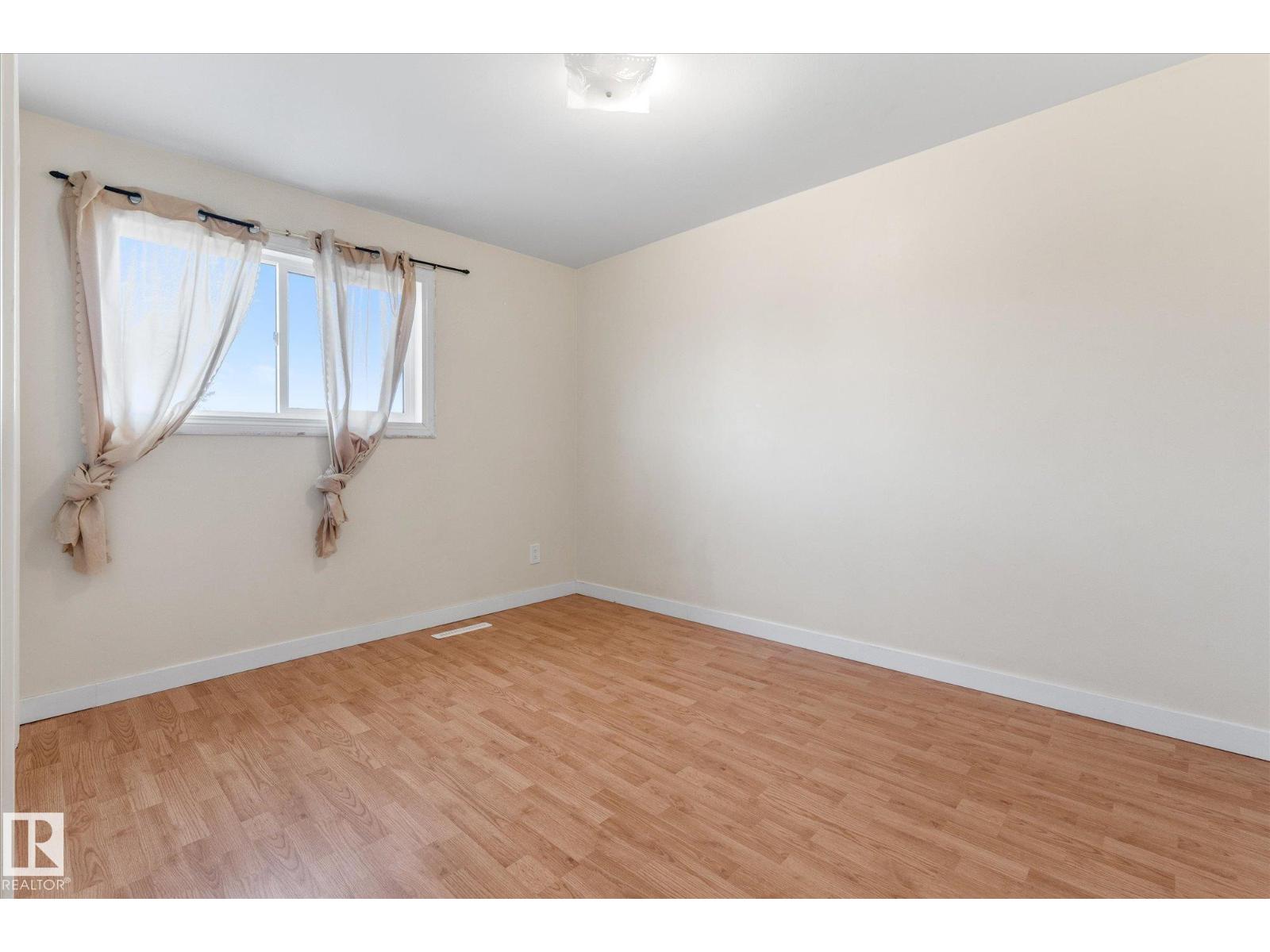 13307 89A ST NW