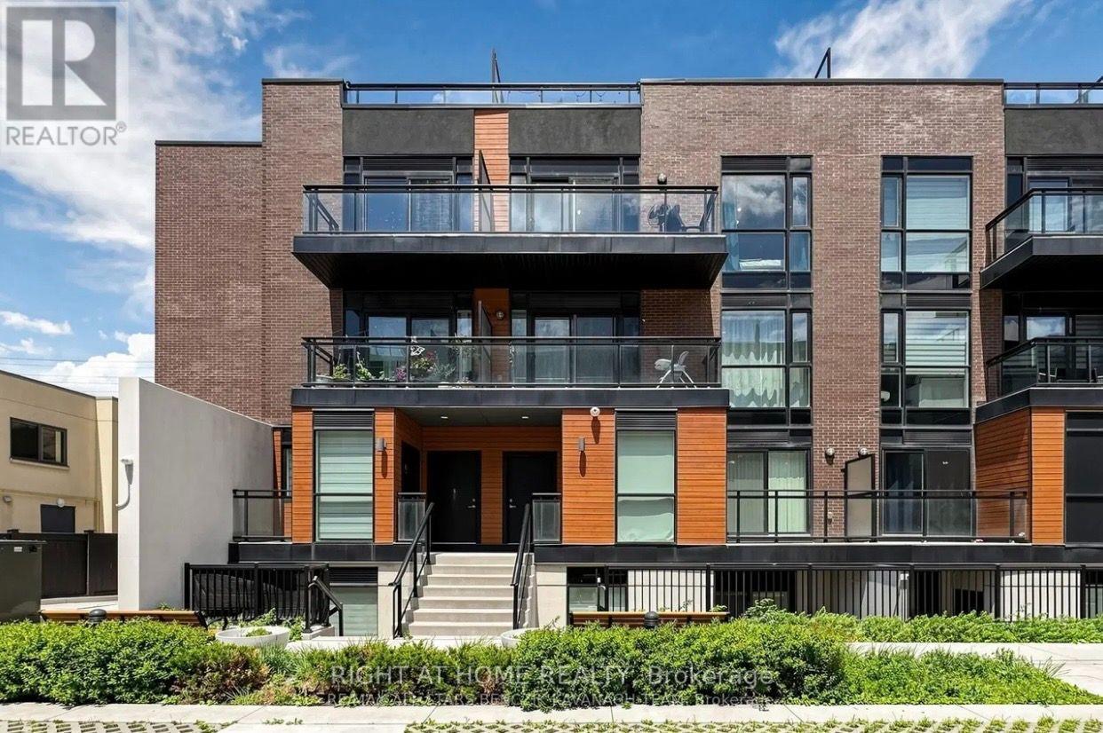 701 - 5289 HWY 7 STREET E, Vaughan, Ontario