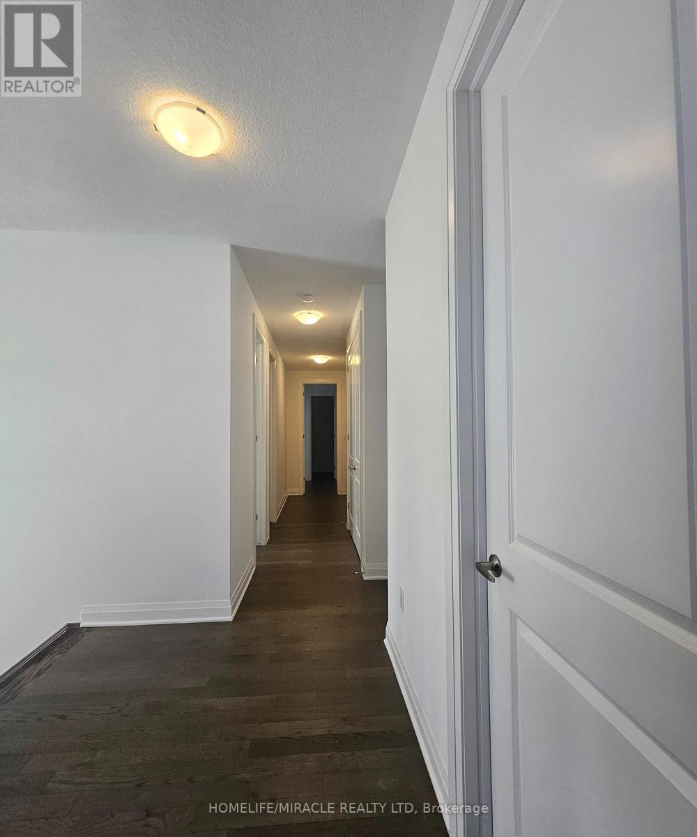 1869 Narcissus Gardens, Pickering, Ontario  L1X 2R2 - Photo 24 - E13642430