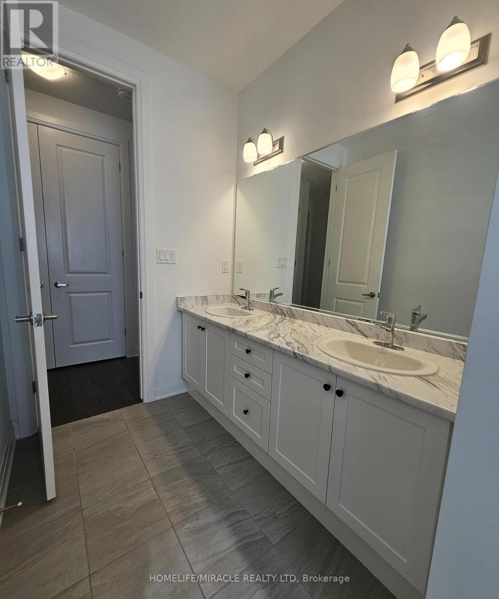 1869 Narcissus Gardens, Pickering, Ontario  L1X 2R2 - Photo 26 - E13642430