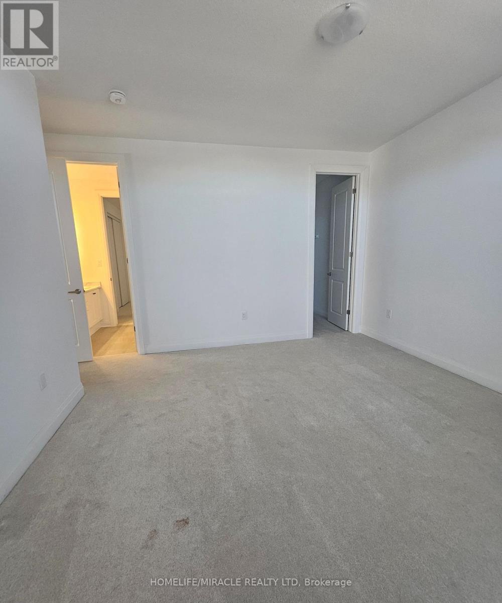 1869 Narcissus Gardens, Pickering, Ontario  L1X 2R2 - Photo 35 - E13642430