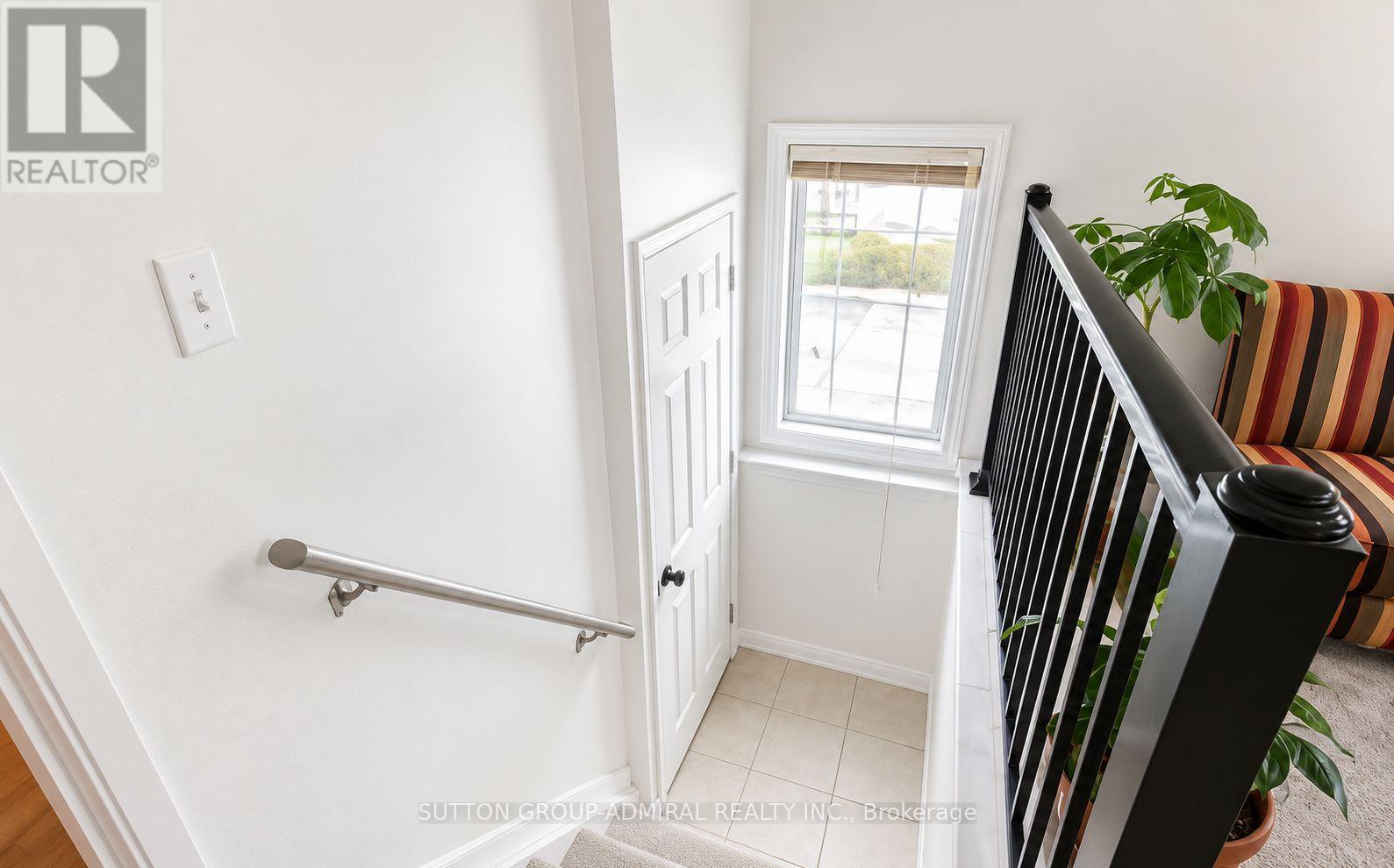 Upper - 2538 Weston Road, Toronto, Ontario  M9N 2A6 - Photo 9 - W13813498