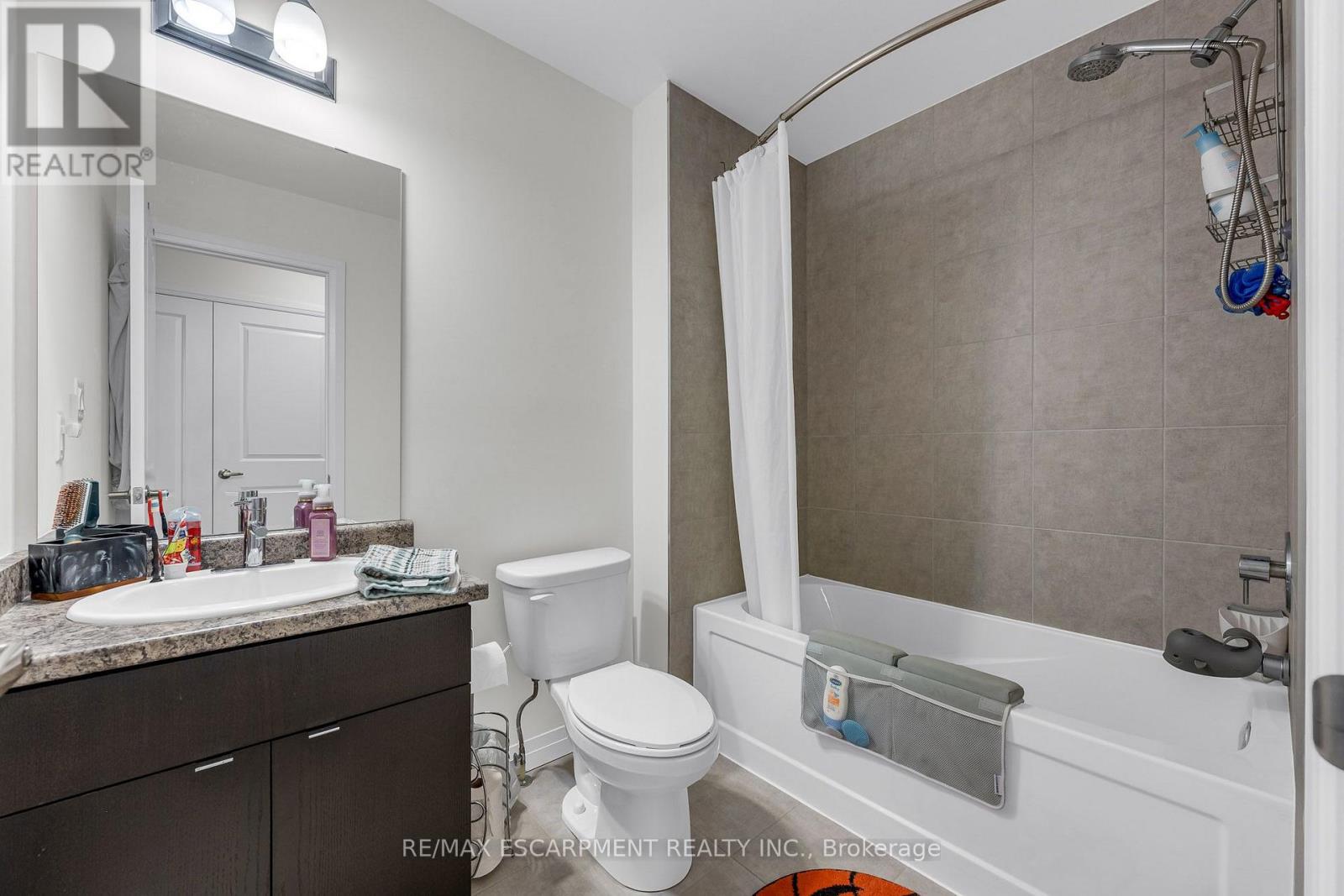 4879 Connor Drive, Lincoln, Ontario  L3J 0S2 - Photo 9 - X13860202