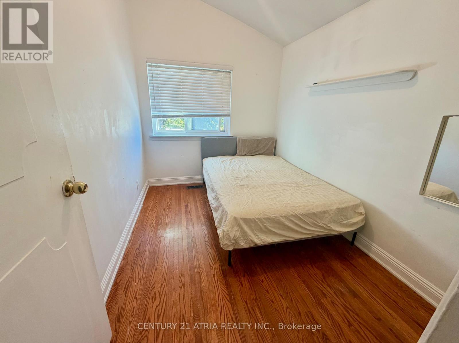 Ground Level - 24 Axsmith Crescent, Toronto, Ontario  M2J 3K3 - Photo 9 - C13860204