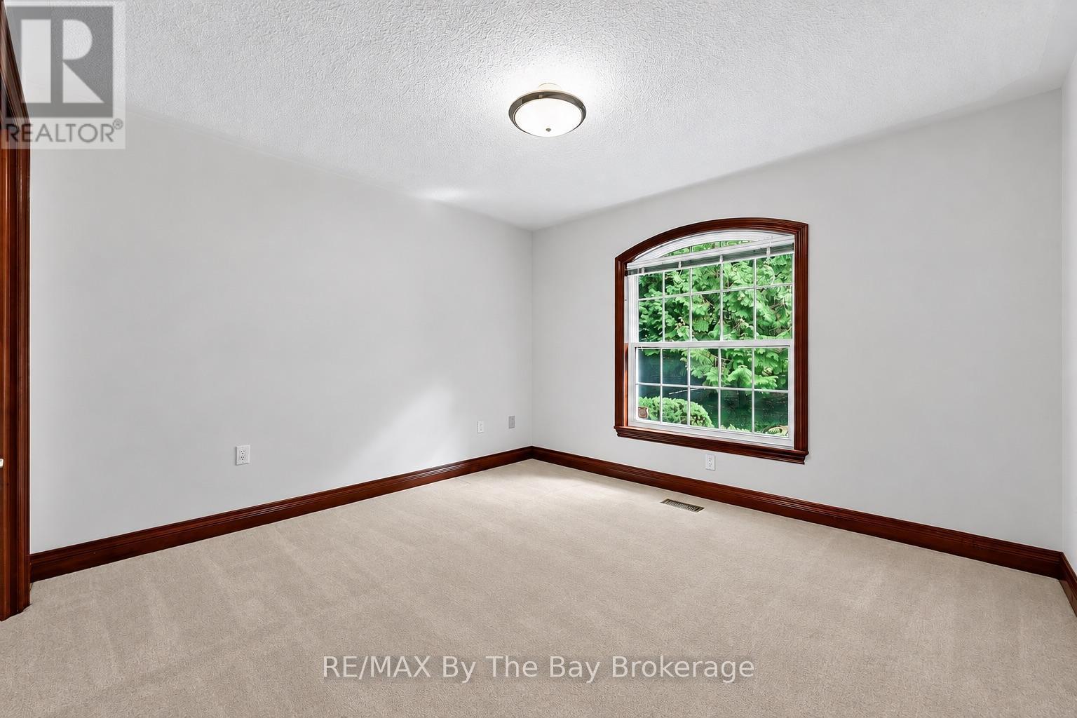 90 Goldfinch Crescent, Tiny, Ontario  L0L 2J0 - Photo 23 - S13728844