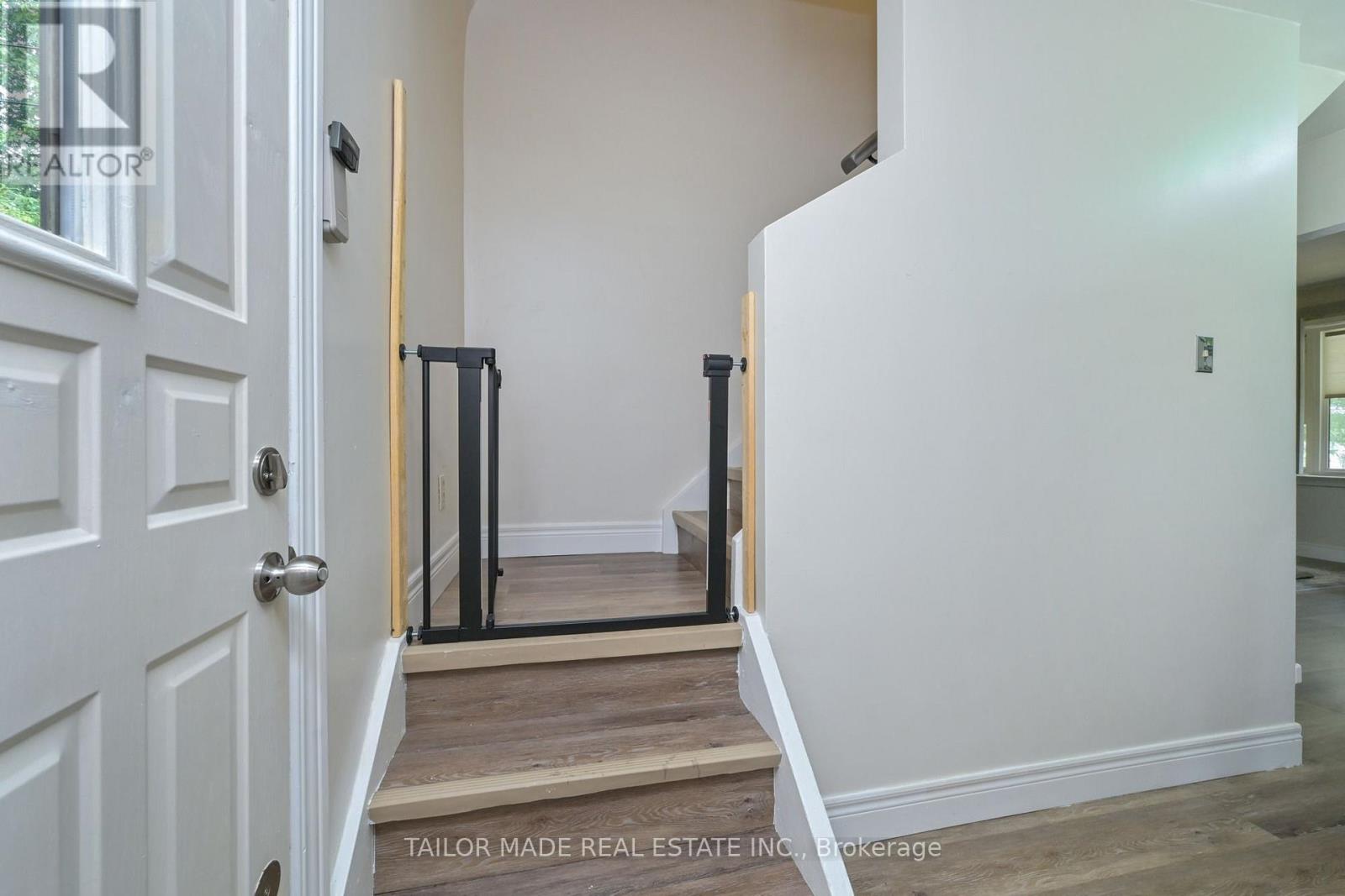 88 Mccaul Street, Brampton, Ontario  L6V 1J3 - Photo 12 - W13800670