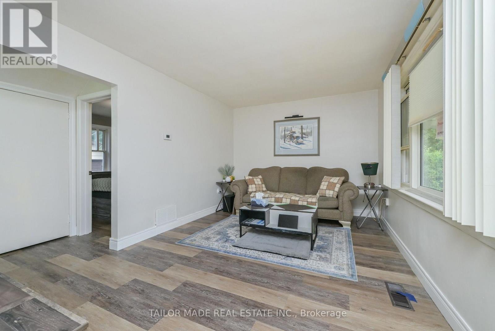 88 Mccaul Street, Brampton, Ontario  L6V 1J3 - Photo 8 - W13800670