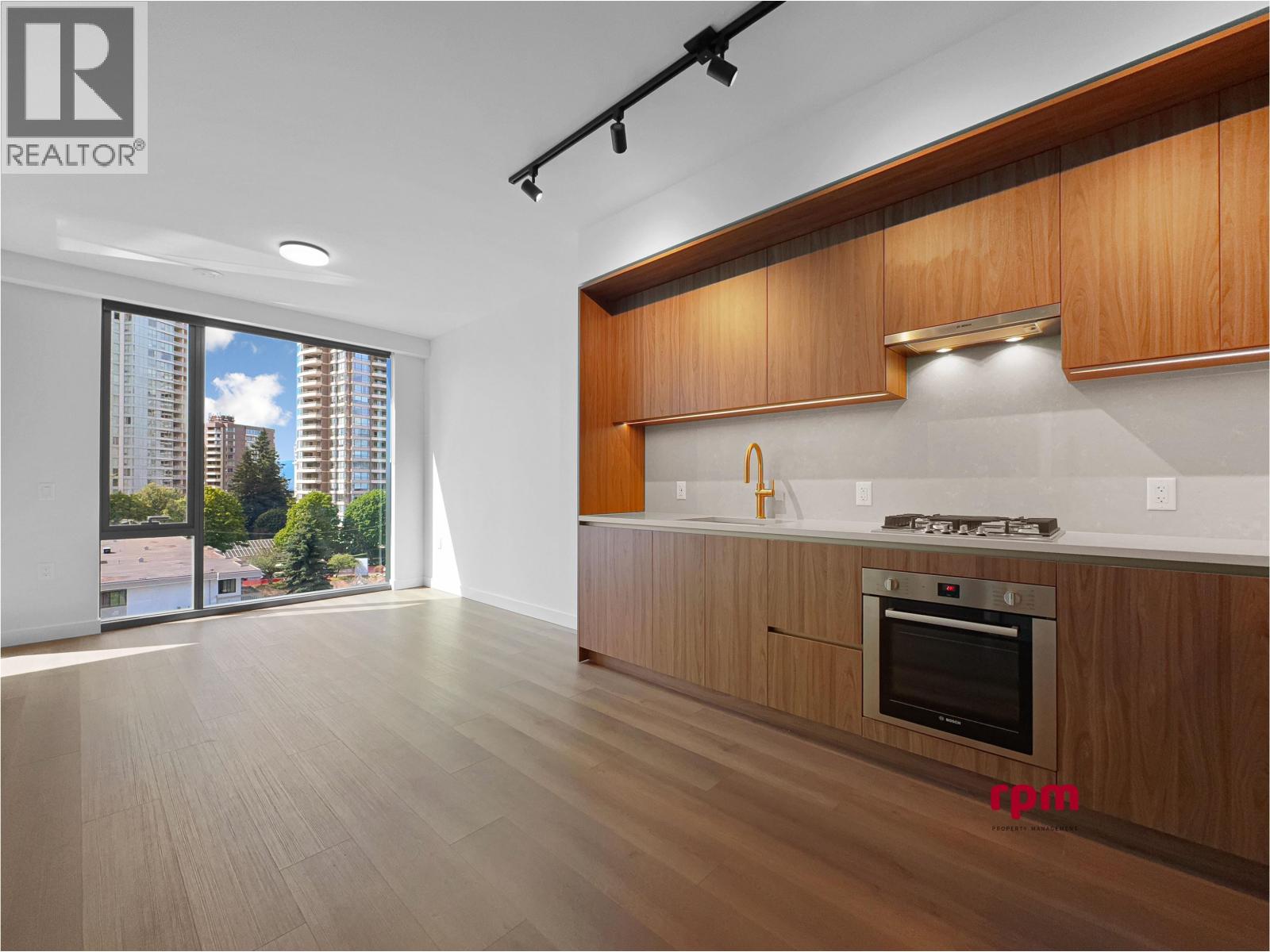 4xx 5987 WILSON AVENUE, burnaby, British Columbia