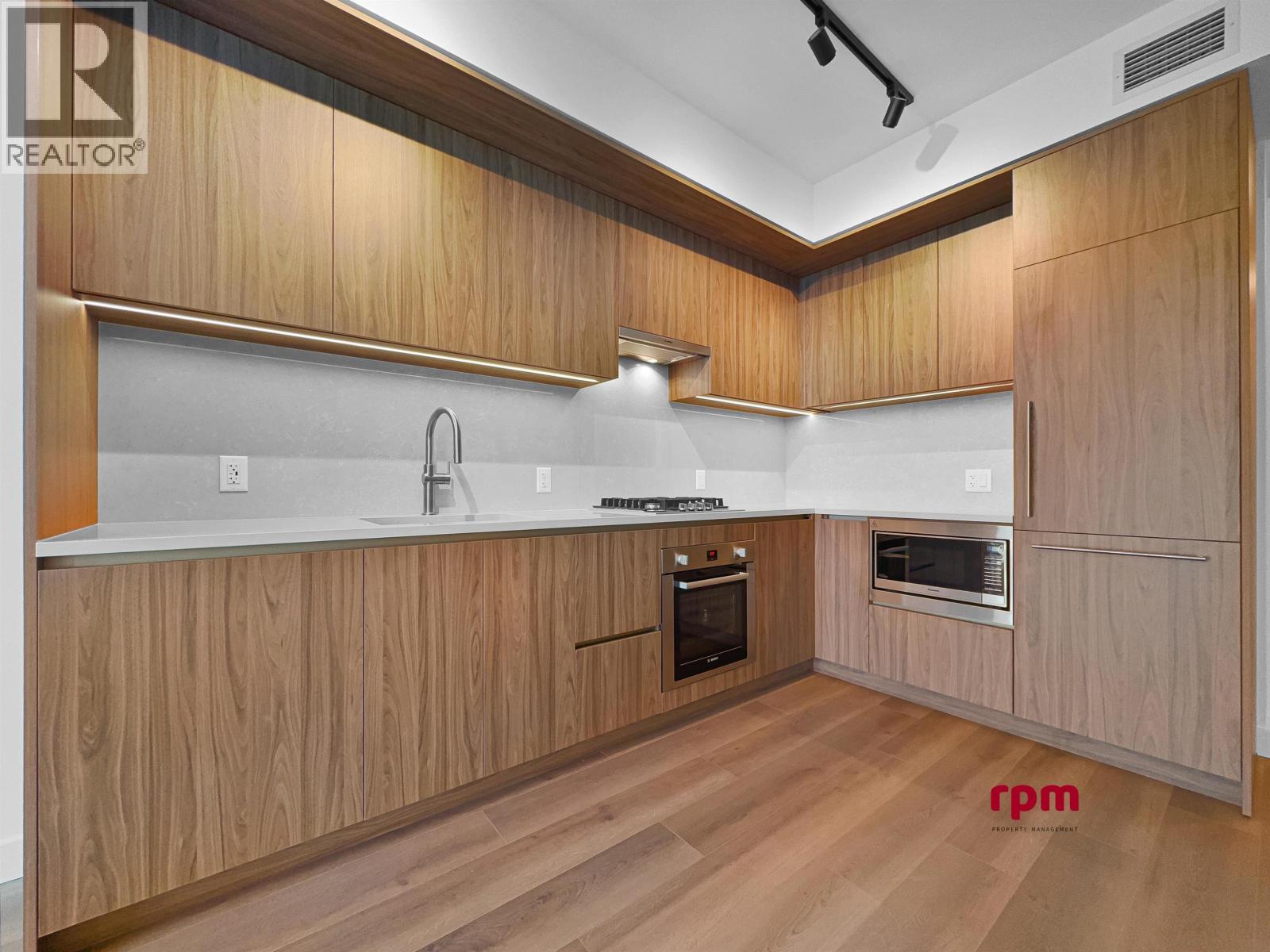4xx 5987 Wilson Avenue, Burnaby, British Columbia  V5H 0L7 - Photo 3 - R3172175