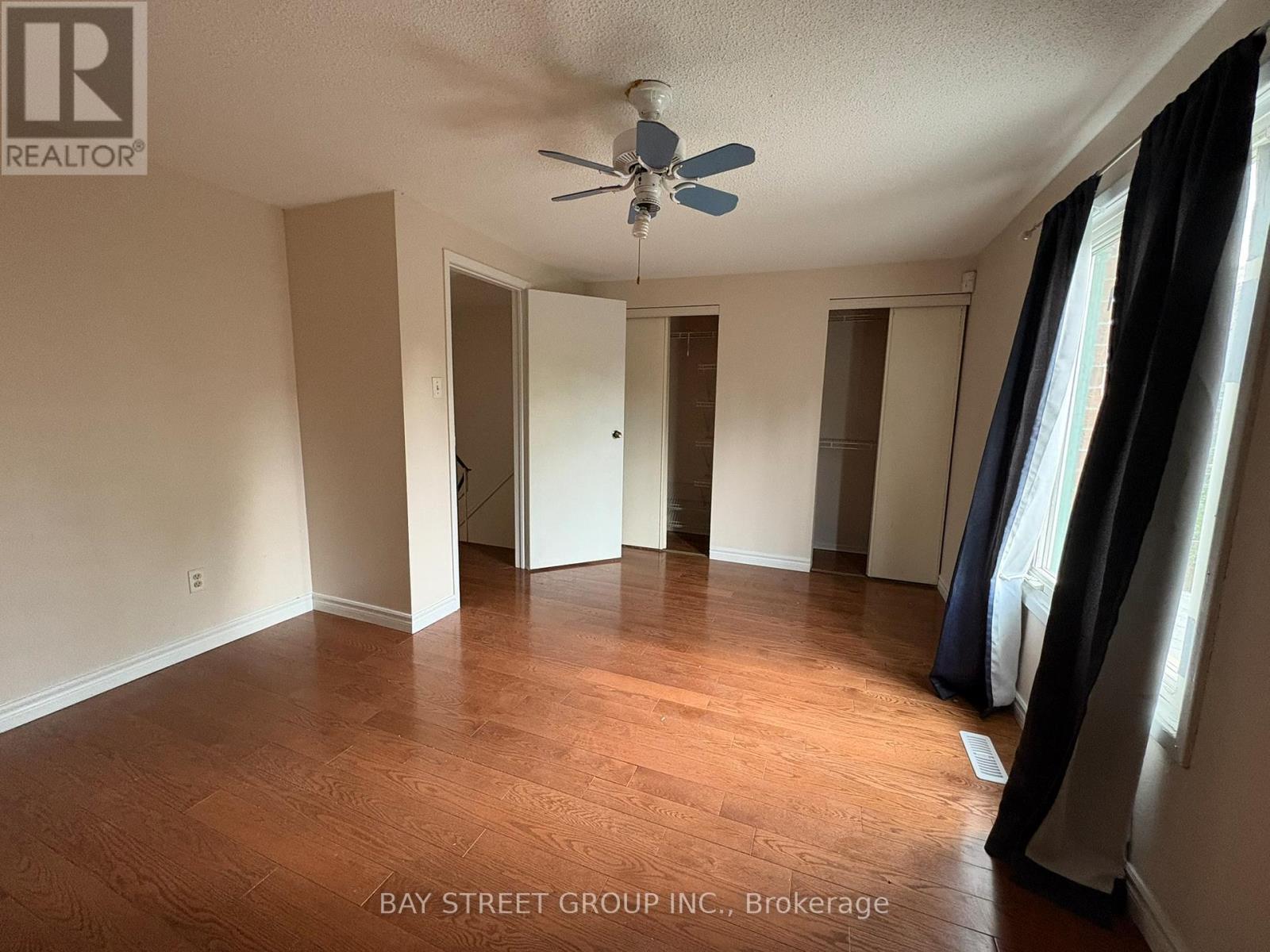 16 Tinti Place, Vaughan, Ontario  L4J 5B2 - Photo 5 - N13860242