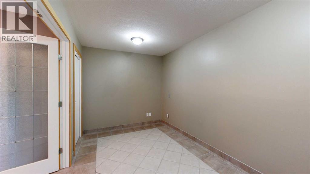 3818 61a Street, Stettler, Alberta  T4K 1G4 - Photo 27 - A2348884