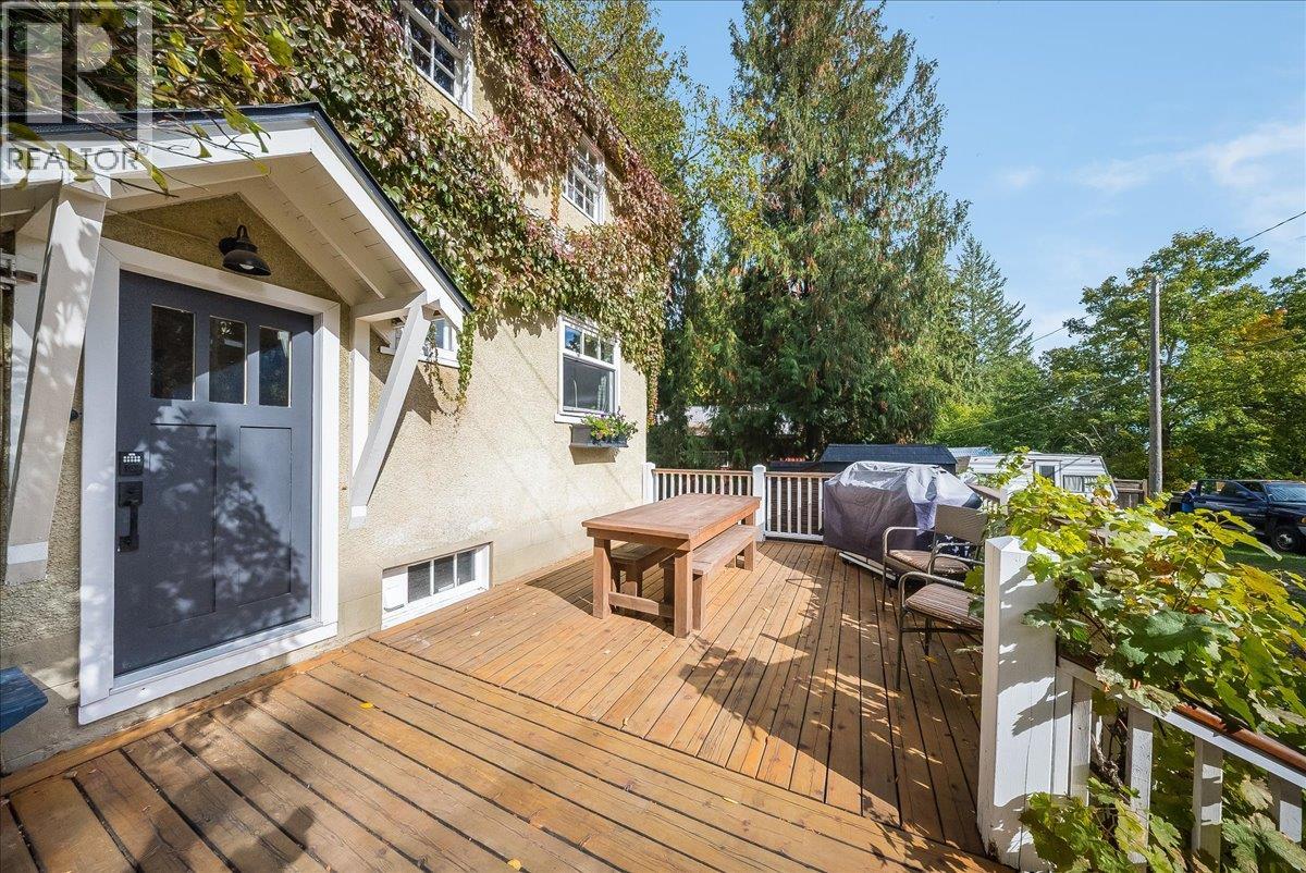1760 Park Street, Rossland, British Columbia  V0G 1Y0 - Photo 6 - 10402673