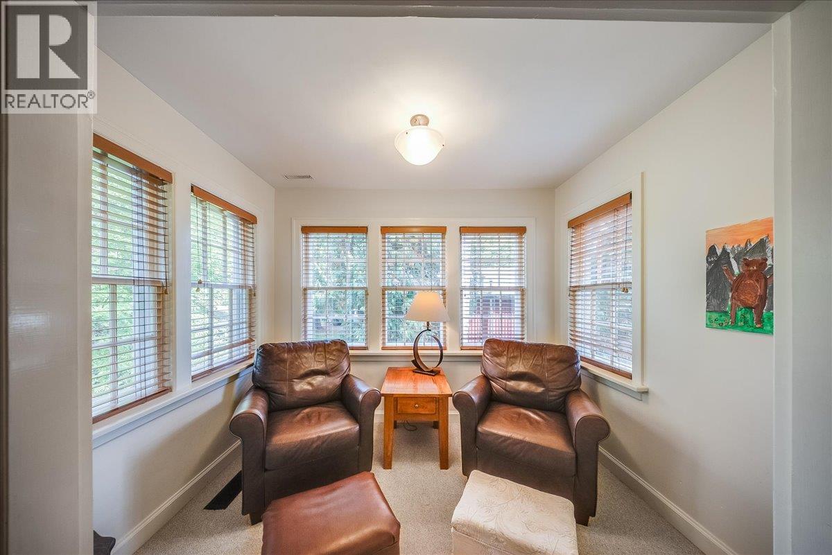 1760 Park Street, Rossland, British Columbia  V0G 1Y0 - Photo 16 - 10402673