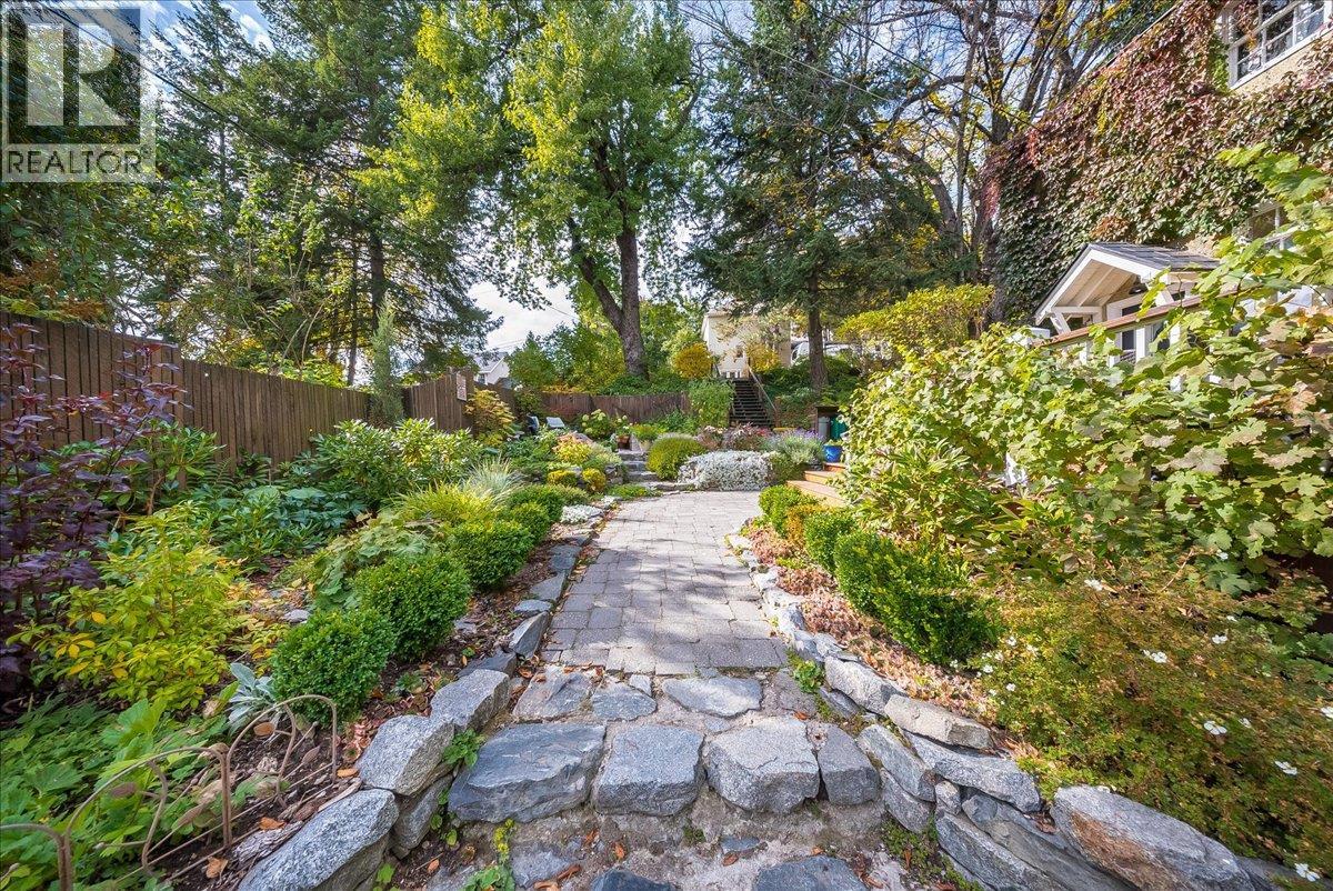 1760 Park Street, Rossland, British Columbia  V0G 1Y0 - Photo 38 - 10402673