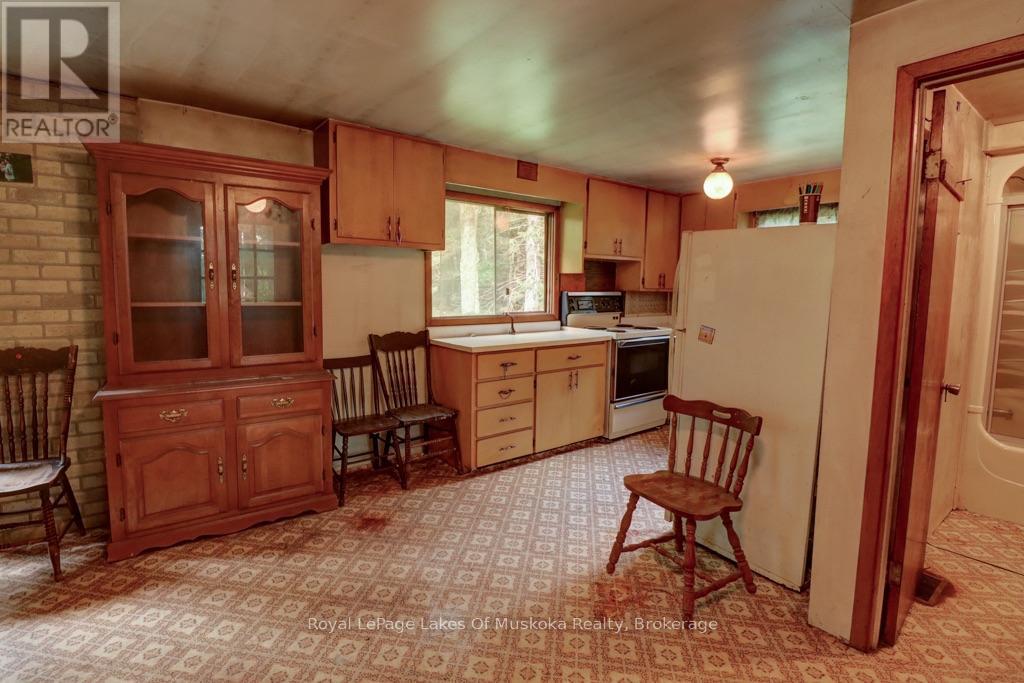 182 Old School House Road, Huntsville, Ontario  P1H 2J4 - Photo 13 - X13632600