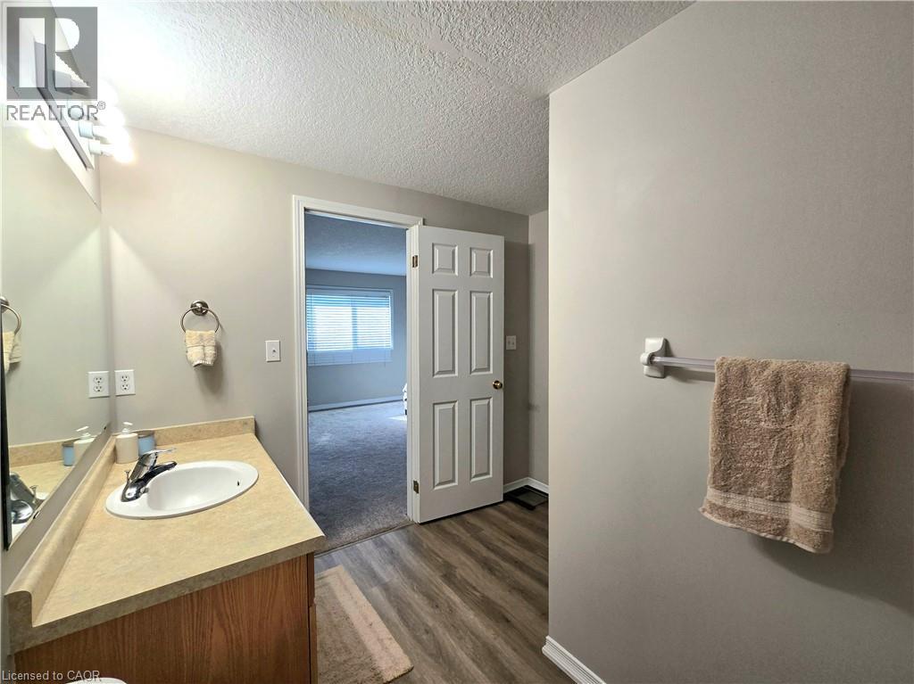 286 Sophia Crescent, Kitchener, Ontario  N2R 1X9 - Photo 24 - 40866989