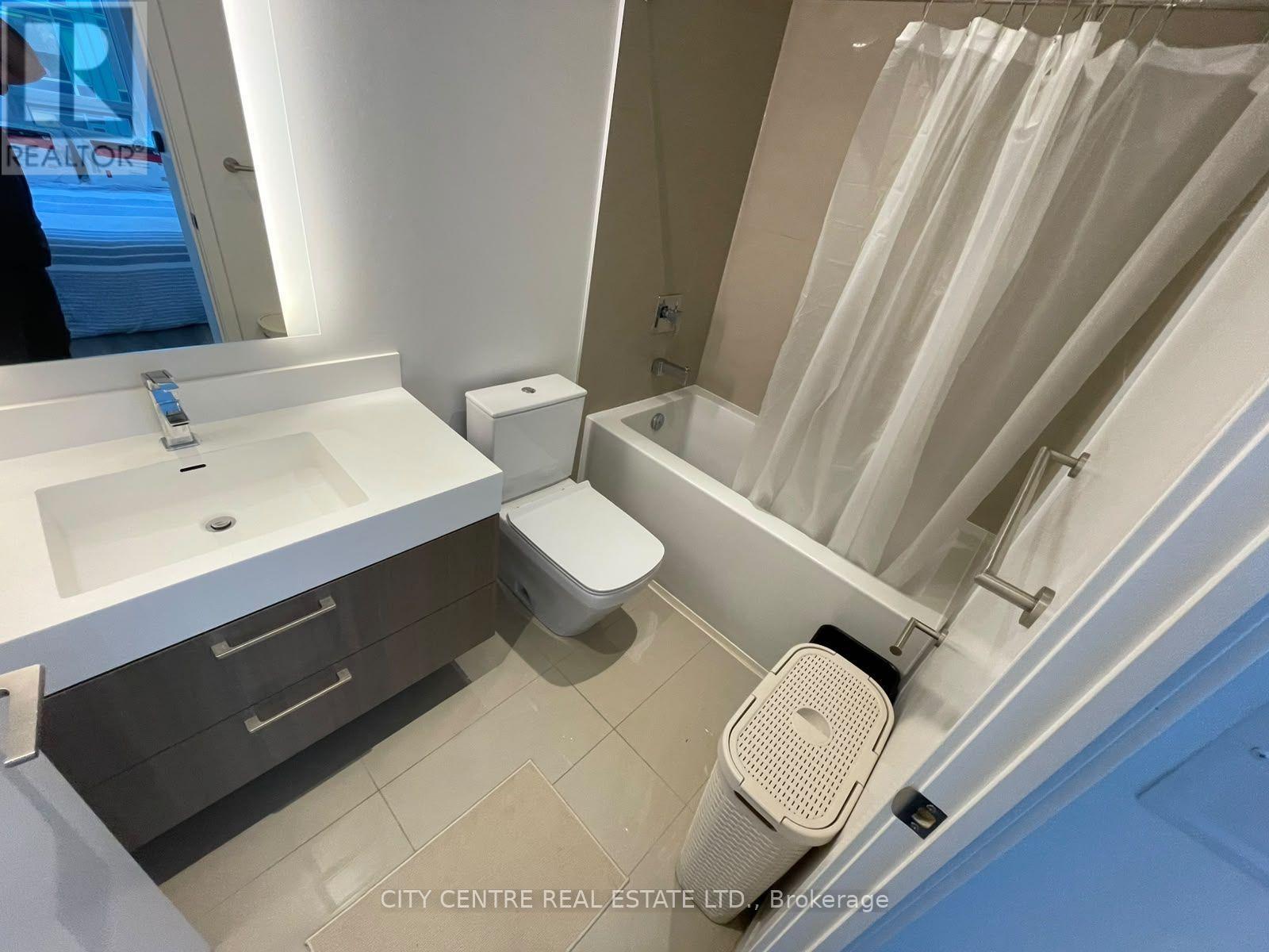 1602 - 1 Yorkville Avenue, Toronto, Ontario  M4W 0B1 - Photo 12 - C13860246