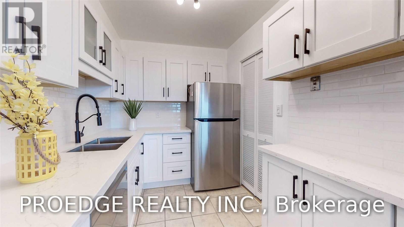 2507 - 5 Massey Square, Toronto, Ontario  M4C 5L5 - Photo 21 - E13860256
