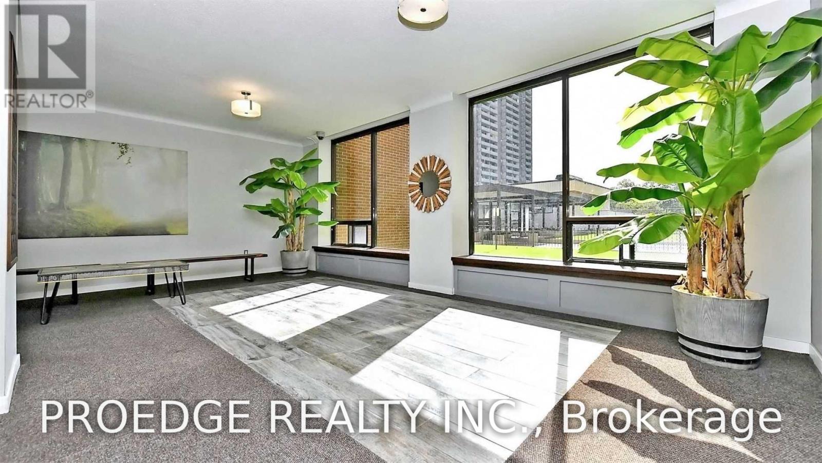 2507 - 5 Massey Square, Toronto, Ontario  M4C 5L5 - Photo 7 - E13860256