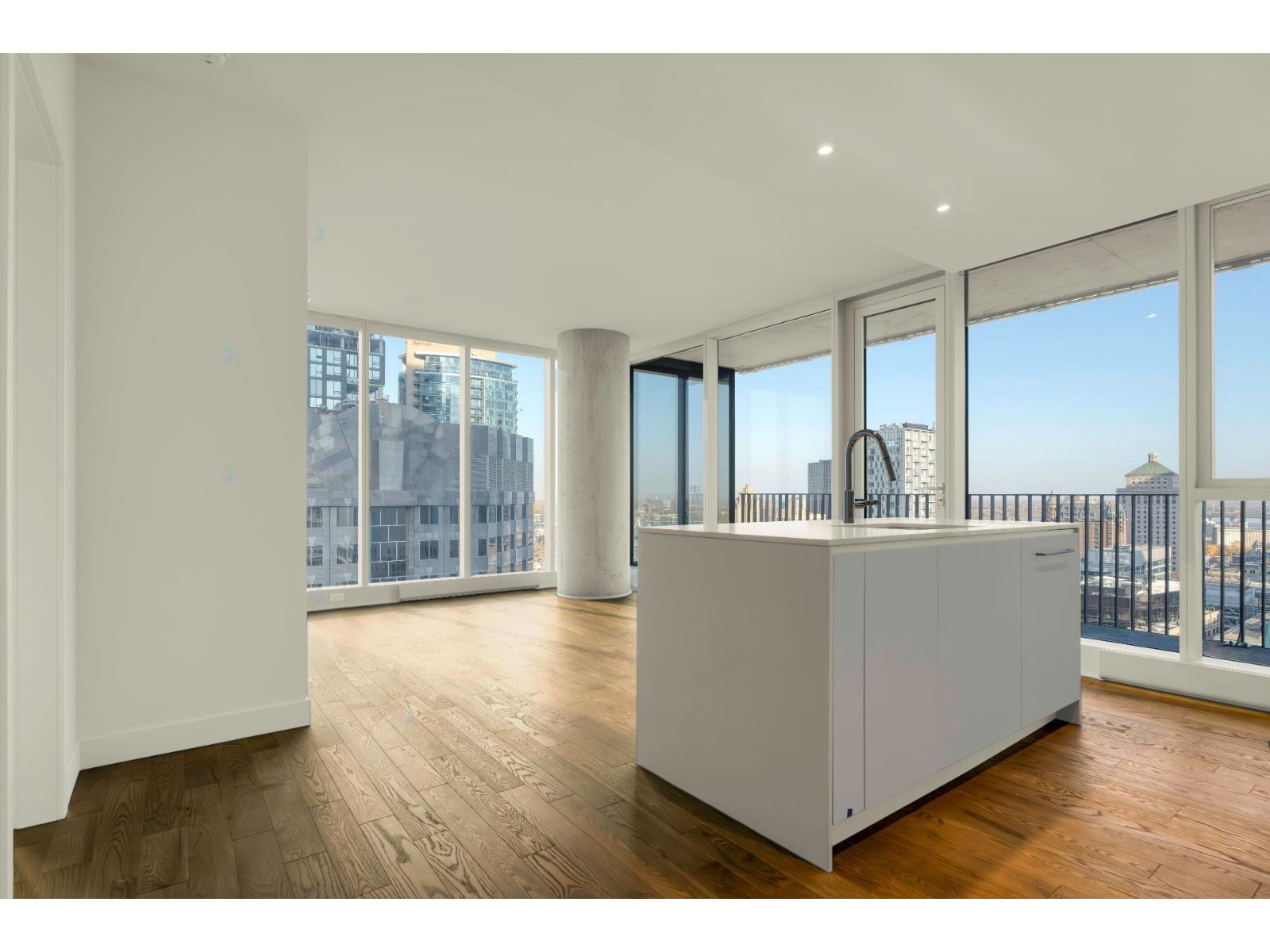 1205 Place Phillips|#2215 Montréal (Ville-Marie) Quebec Canada H3B0H3 5