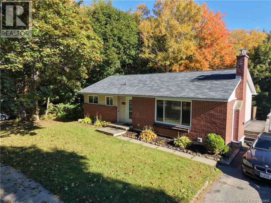 132 Topcliffe Crescent, Fredericton, New Brunswick  E3B 4P9 - Photo 2 - NB146890