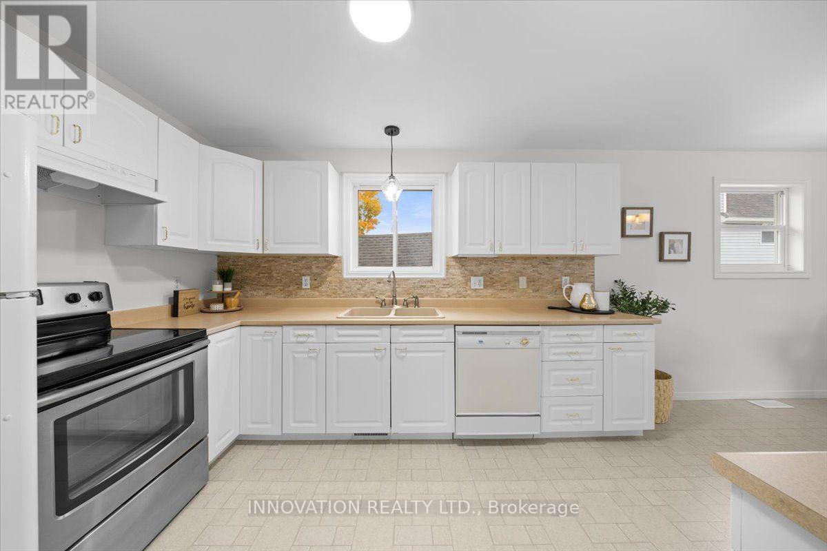 93 Park Avenue, Carleton Place, Ontario  K7C 2H4 - Photo 8 - X13860280