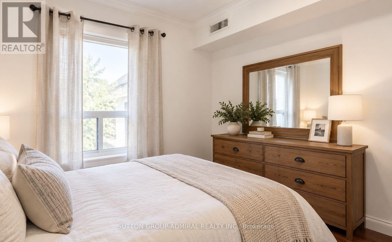 Upper - 2538 Weston Road, Toronto, Ontario  M9N 2A6 - Photo 9 - W13813498