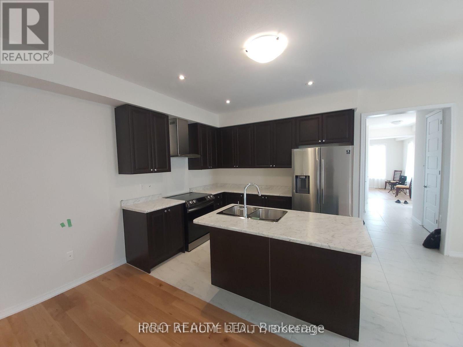 8895 Chickory Trail, Niagara Falls, Ontario  L2H 3S3 - Photo 3 - X13860274