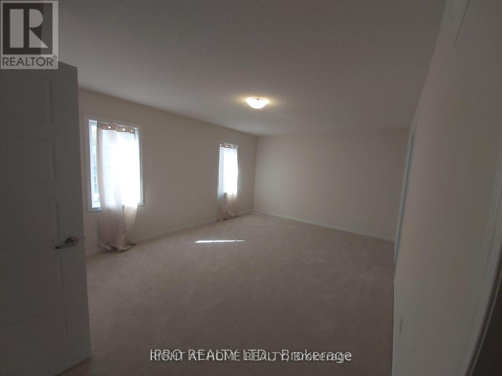 8895 Chickory Trail, Niagara Falls, Ontario  L2H 3S3 - Photo 5 - X13860274