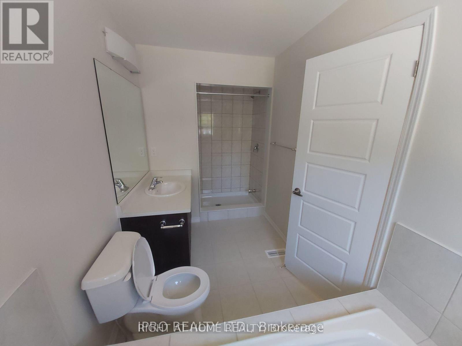 8895 Chickory Trail, Niagara Falls, Ontario  L2H 3S3 - Photo 7 - X13860274