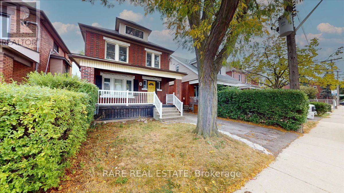 2 - 8 BALSAM AVENUE N, Hamilton, Ontario