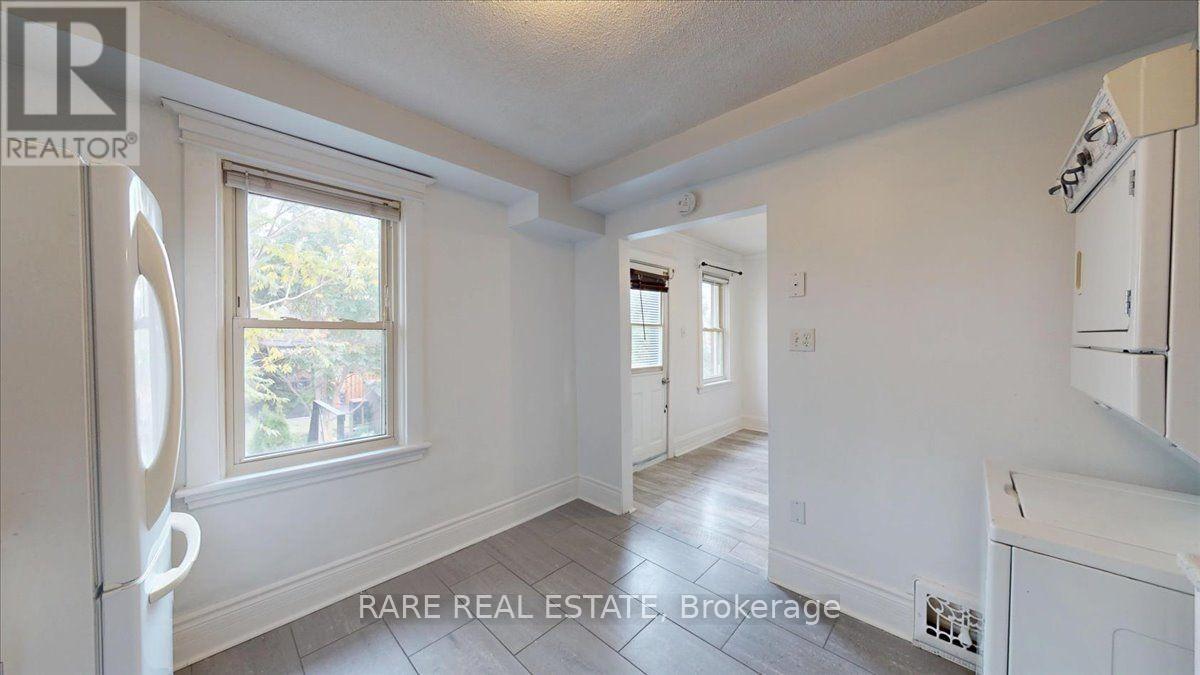 2 - 8 Balsam Avenue N, Hamilton, Ontario  L8L 6Y2 - Photo 10 - X13860276