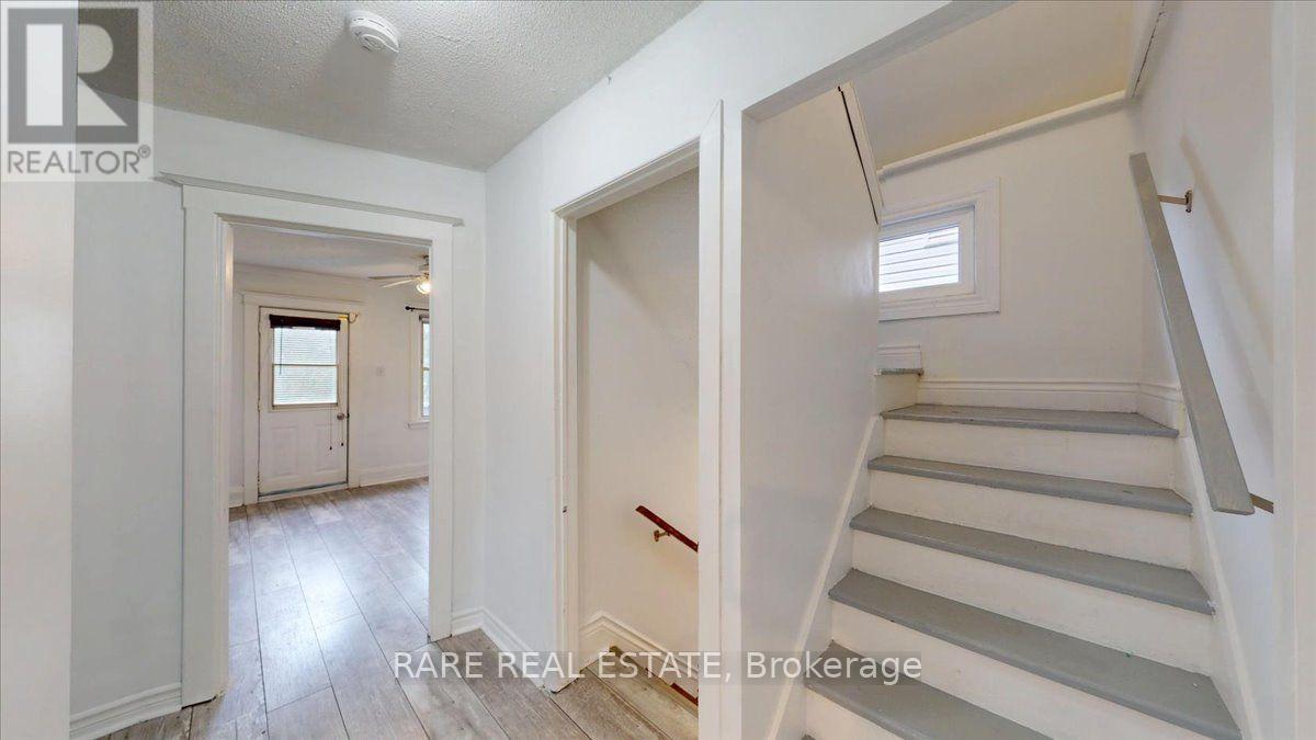 2 - 8 Balsam Avenue N, Hamilton, Ontario  L8L 6Y2 - Photo 16 - X13860276