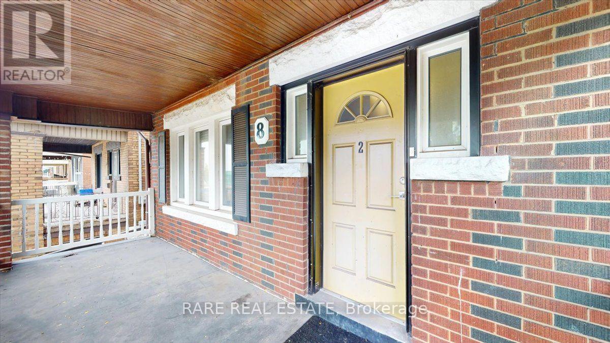 2 - 8 Balsam Avenue N, Hamilton, Ontario  L8L 6Y2 - Photo 2 - X13860276